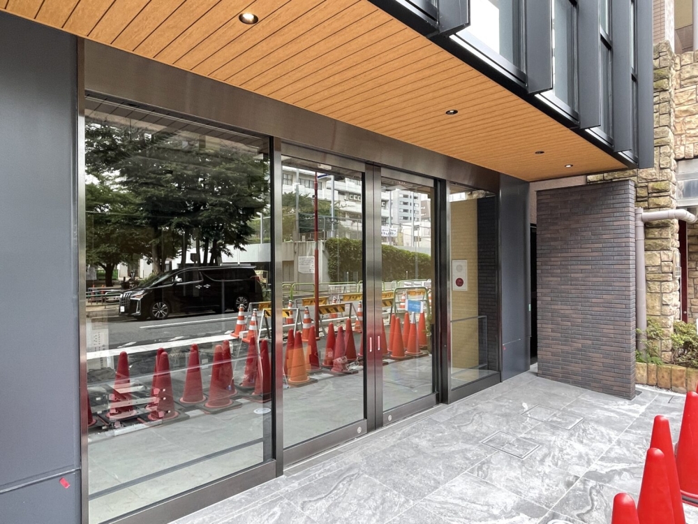 JR山手線【秋葉原】駅徒歩4分!新築1階路面、スケルトン店舗物件