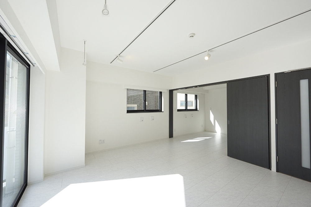 JR線【秋葉原】駅徒歩7分!新築、マンションサロン物件