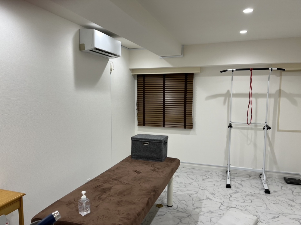 東京メトロ丸の内線【新宿御苑前】駅徒歩５分！美装、小顔矯正院居抜き物件