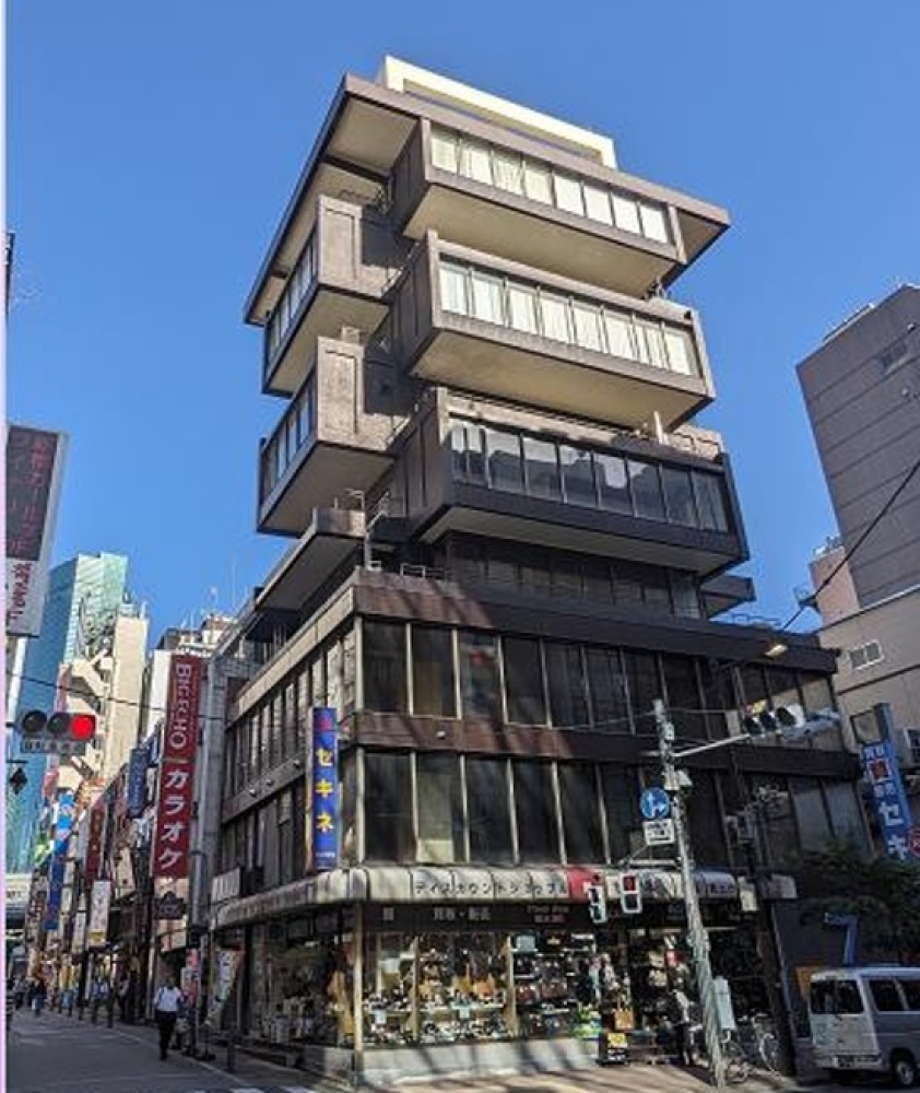 JR線【新橋】駅徒歩２分！好立地、スケルトン賃貸店舗物件