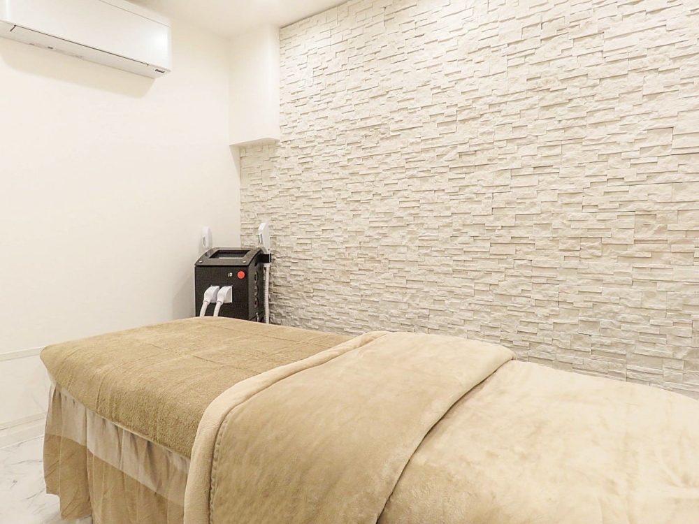 JR線【池袋】駅徒歩５分！好立地美装！エステサロン居抜き物件