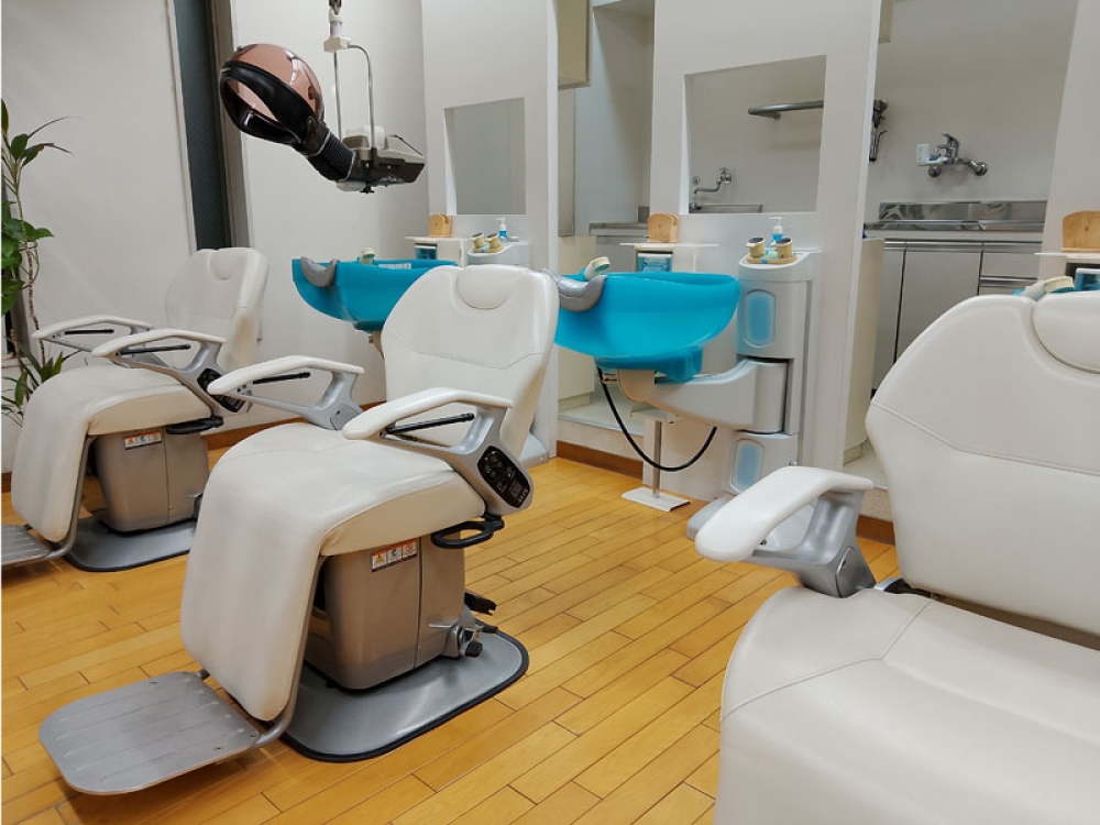 東京メトロ銀座線【銀座】駅徒歩２分！美容室居抜き物件