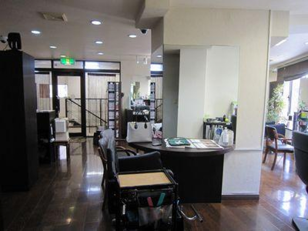造作無償！東武東上線【鶴瀬】駅徒歩１分！美容室居抜き物件